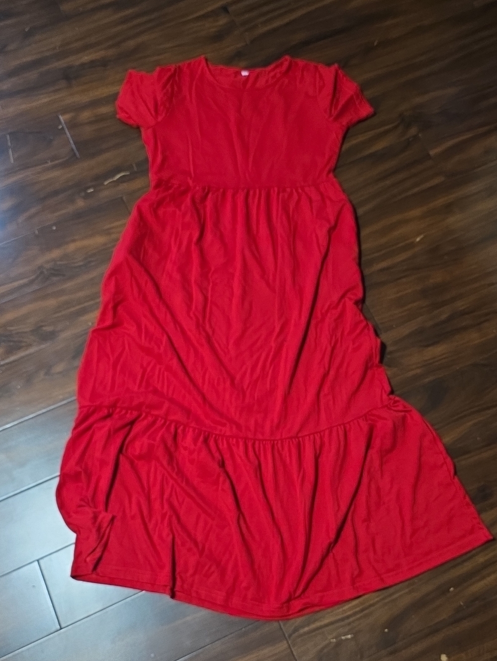 Women's Red Short-Sleeve Tiered Maxi Dress